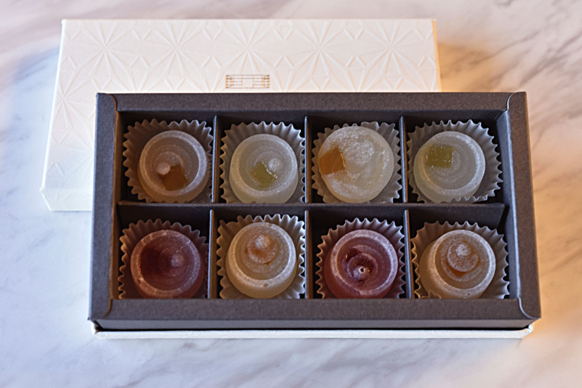 「果内水晶（パート・ド・フリュイ入り琥珀糖）8個入」3800円