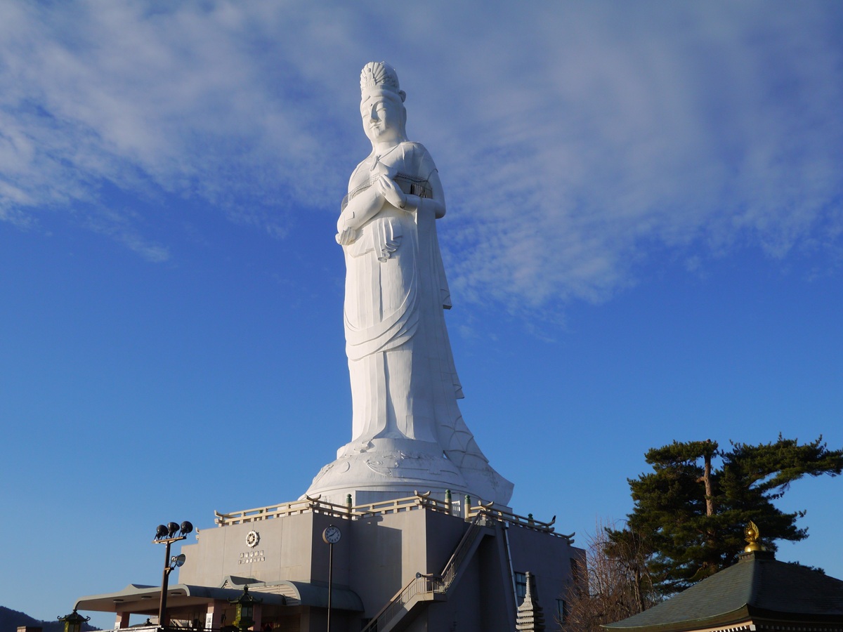 晴れた日の「釜石大観音」&copy;釜石大観音