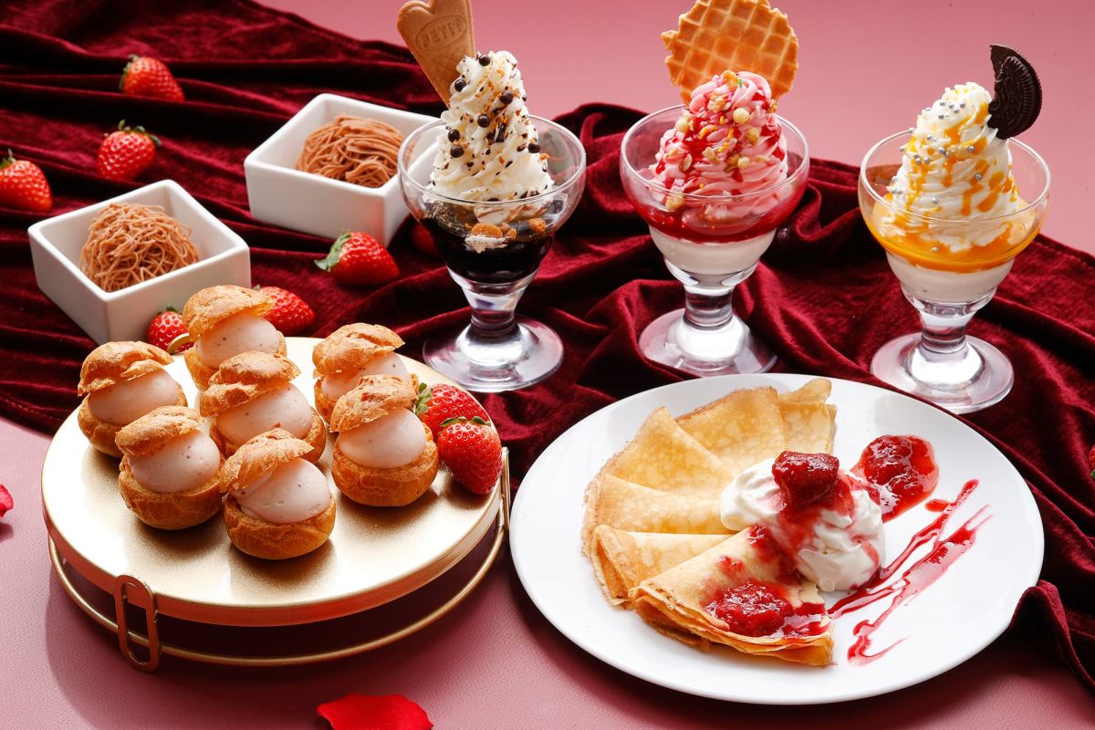 焼きたてのクレープやシュークリームなど、カスタマイズコーナーがさらに充実