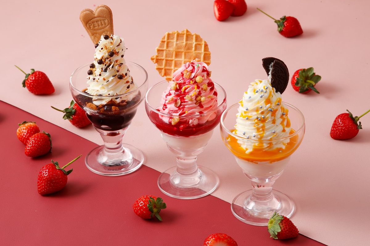 人気のシェフズスペシャルパフェ