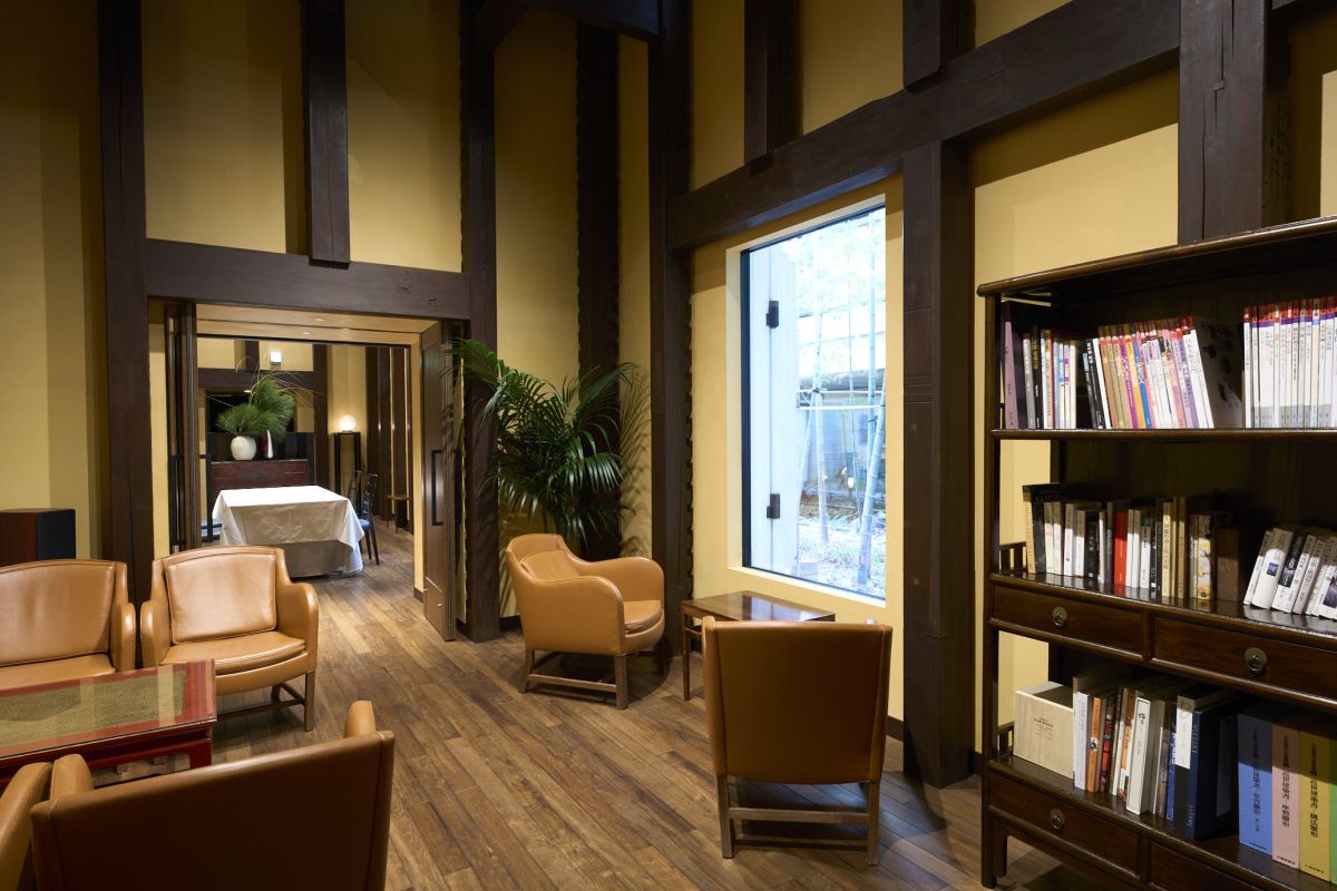 1階のエレベータホール奥にある「くら」