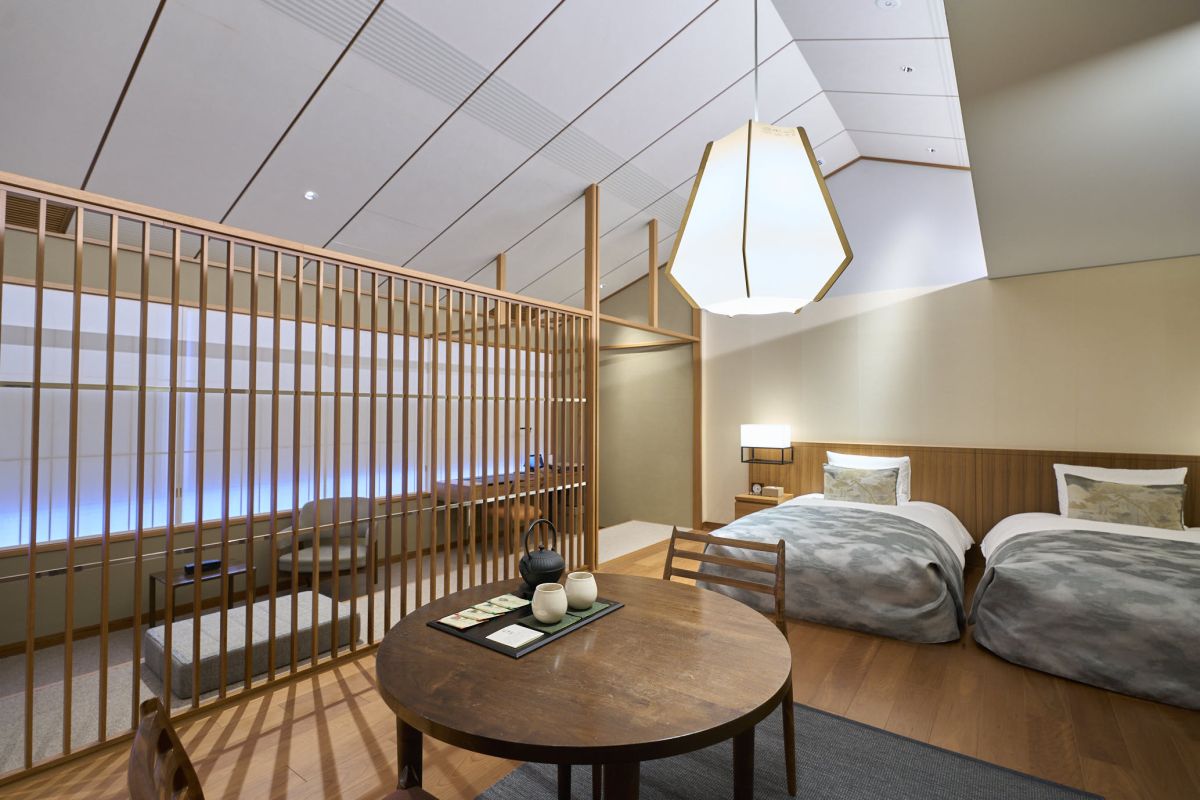 客室「デラックスプレミア」72.1～77.4㎡（細かな仕様は客室によって異なる）