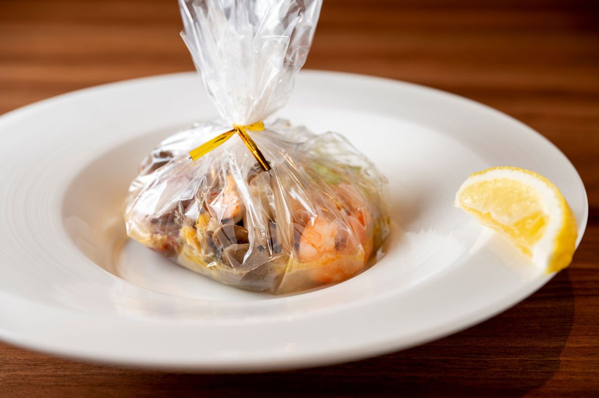 「鮭と茸のちゃんちゃん焼き　カルタファタに包まれて」