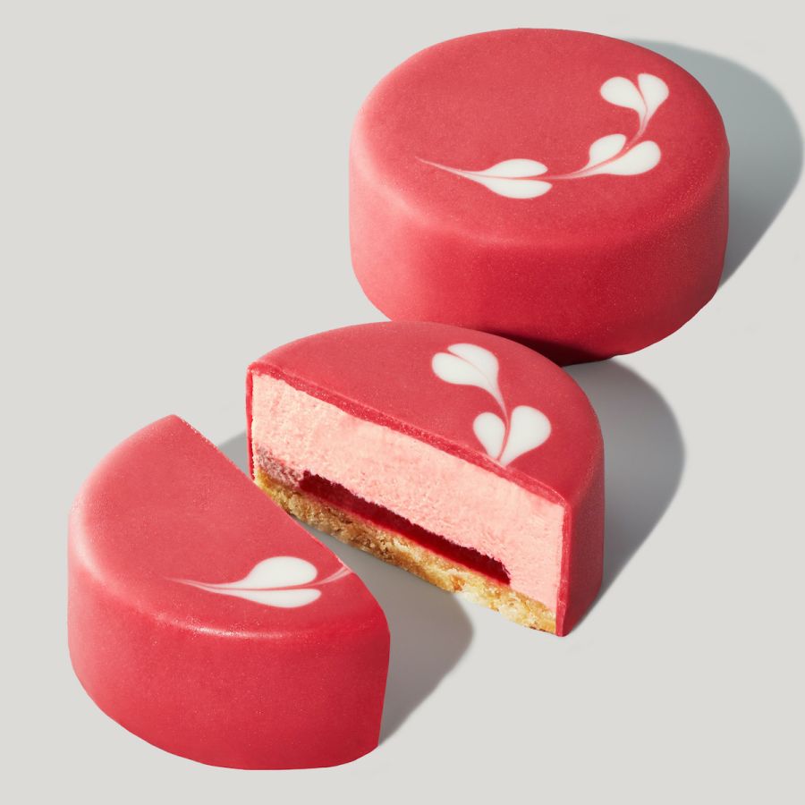 ピンクが彩るバレンタインのチョコケーキ！ 「バレンタインシーズン 2026」スイーツ＆フードが登場