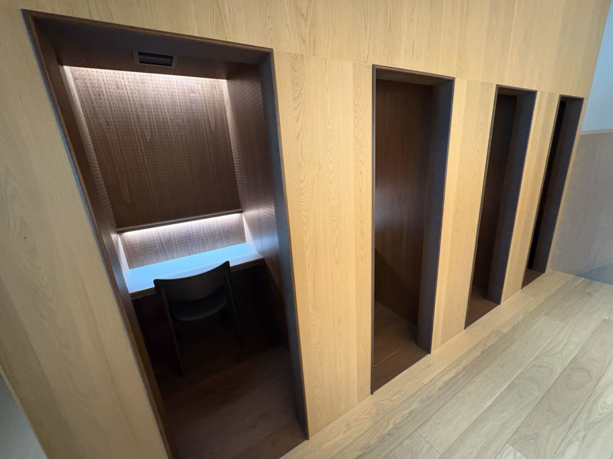 半個室のスペースも完備