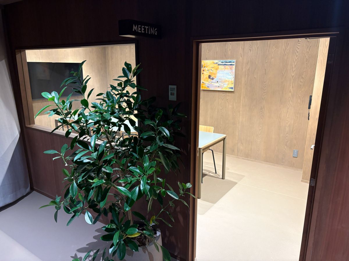 なんと会議室も！ 多人数で仕事とサウナを楽しむのもアリ！