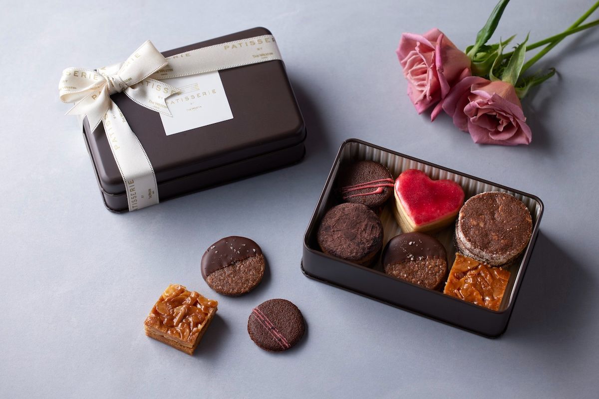 「バレンタインクッキー缶」3000円