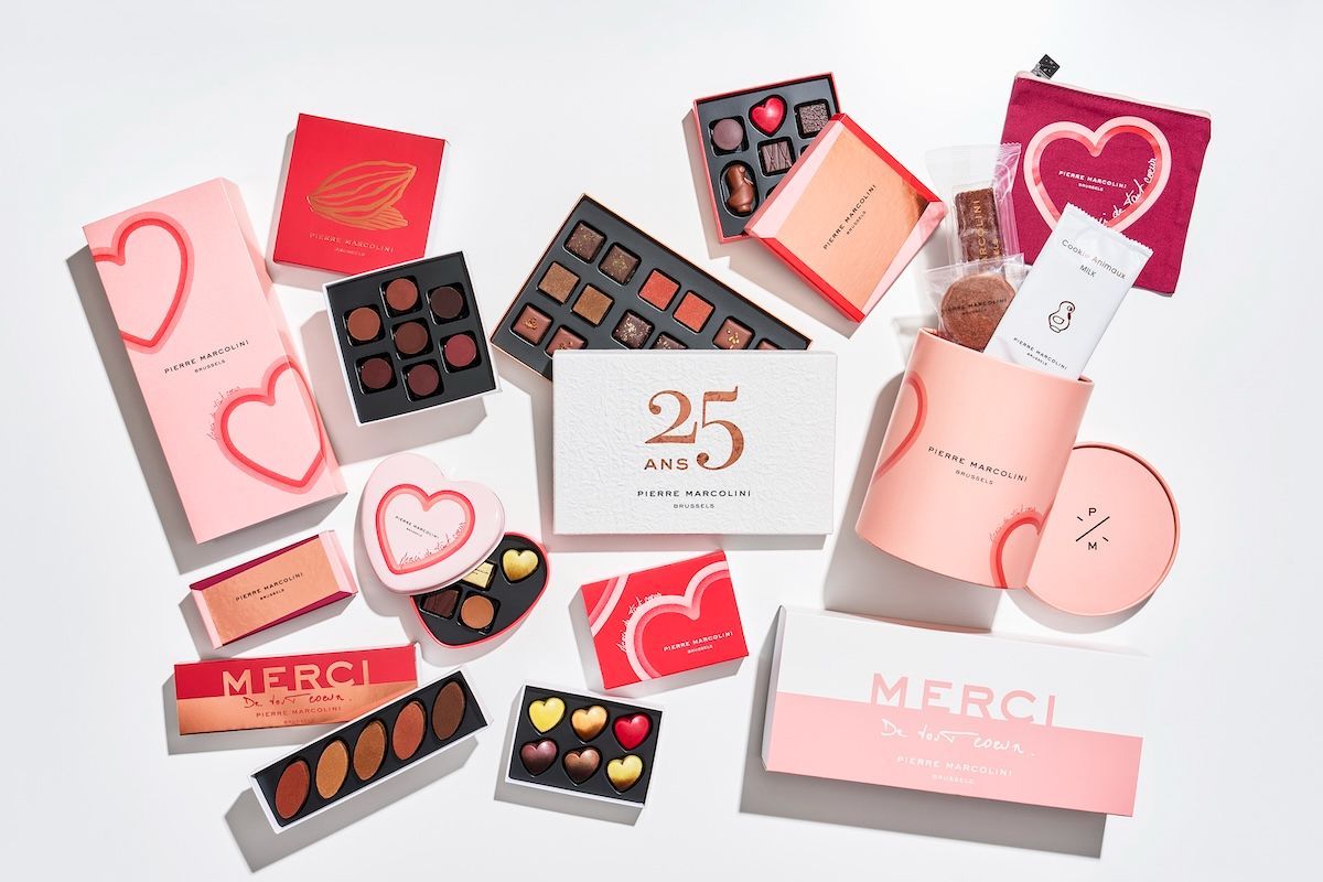 「コフレ ドゥ ココロ」6個入り 3132円、「ガナッシュ ピュール」5個入り 3564円、「レア ジャパニーズ ウィスキー」6個入り 3780円、「コフレ クール」5個入り 2673円／9個入り／4779円、「コフレ アニヴェルセール ヴァンサンカン ジャポン」9個入り 4968円／18個入り 9720円など