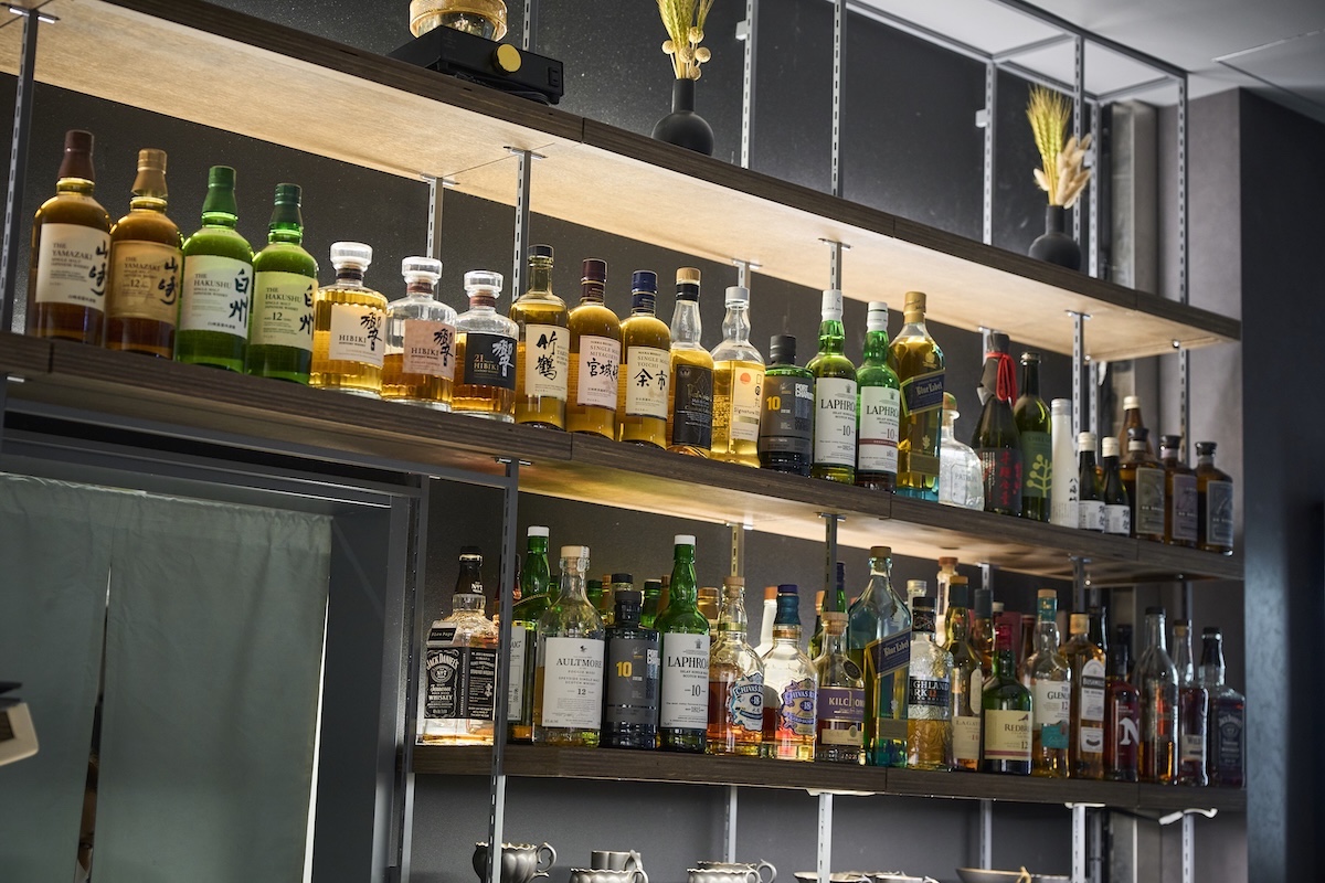 大垣書店が運営するカフェ＆バーとは知らずに来店する人も多いとか