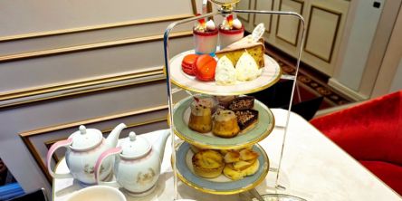 【日比谷】パリ発「LE SALON DE NINA’S 」で優雅なアフタヌーンティー【ミスター黒猫の東京スイーツトレンドVol.102】