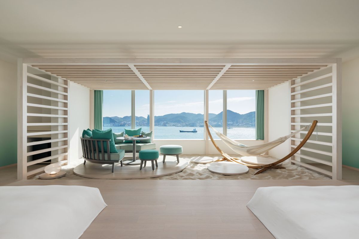 客室「海峡カバナスイート」（4名定員・76㎡）