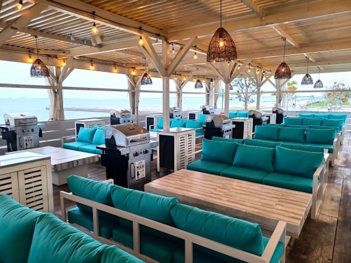 Urban Camp Hotel Marble Beach内観