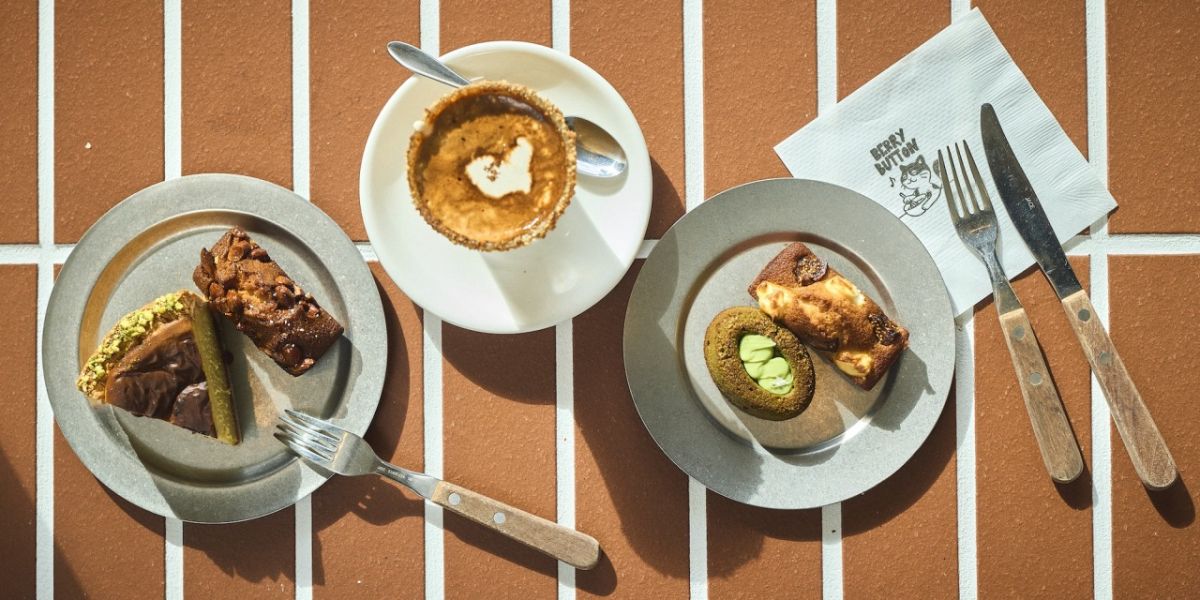 【京都】主役は焼きたて。毎朝6時から仕込む「Berry Button」が移転オープン！ オリジナル焼き菓子で至福のカフェタイム