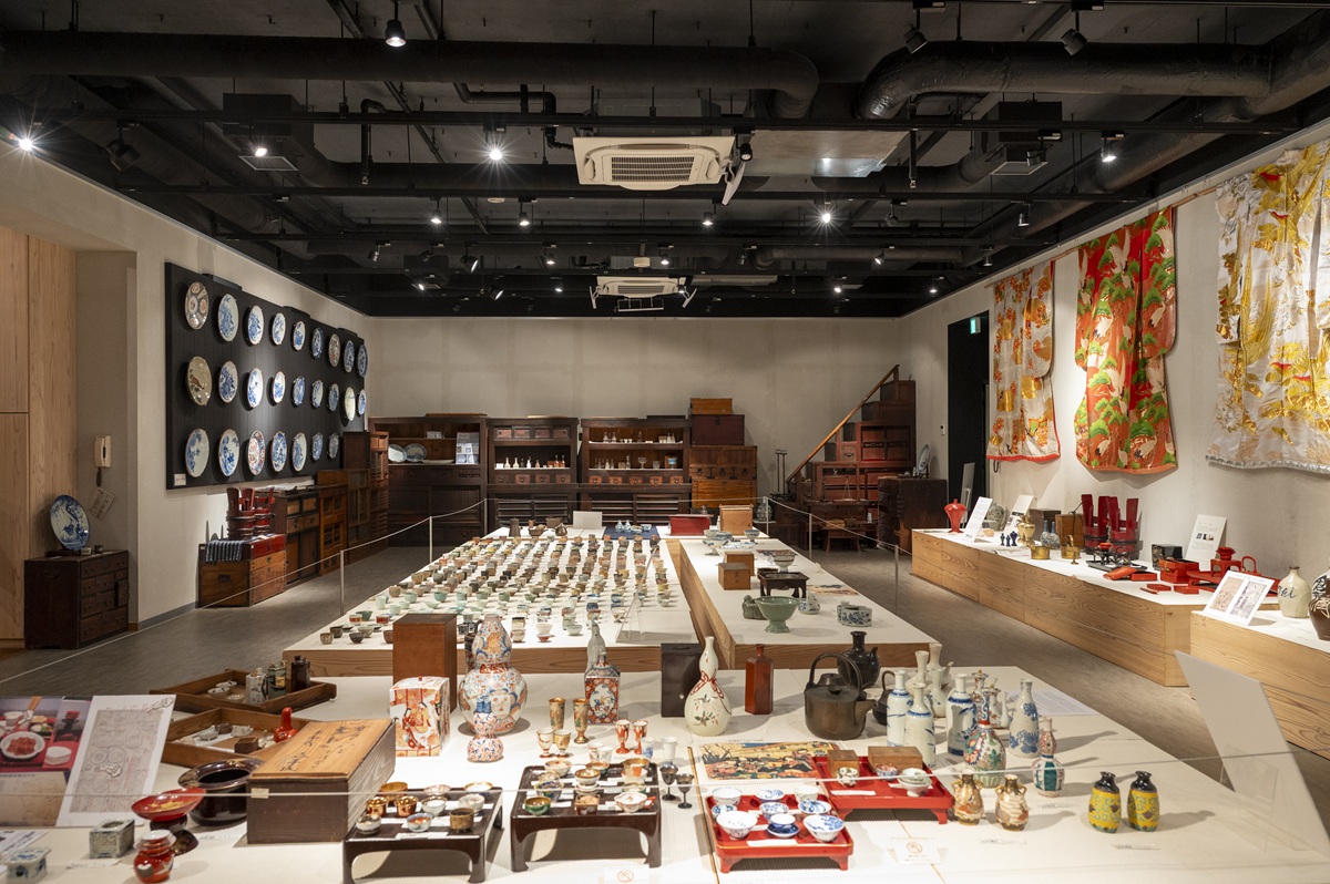 骨董や書画のコーナー