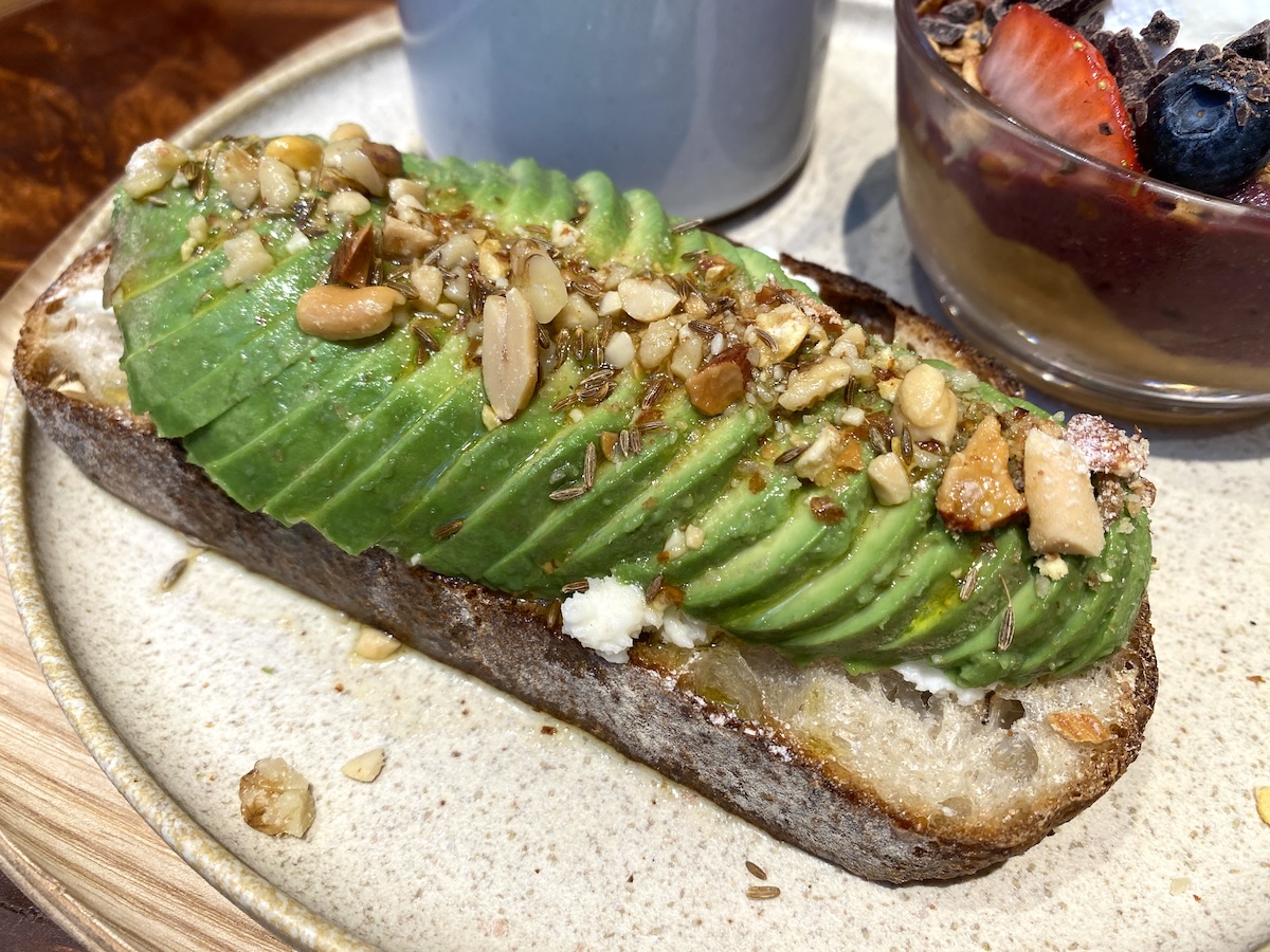 「SUGARY」アボカドモッツァレラブレッド