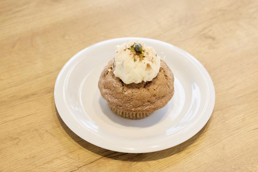 「キャロットケーキ」704円