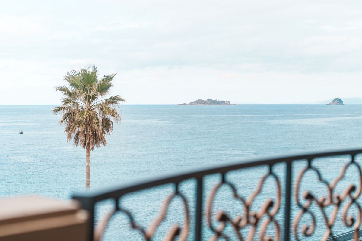 客室から見える軍艦島