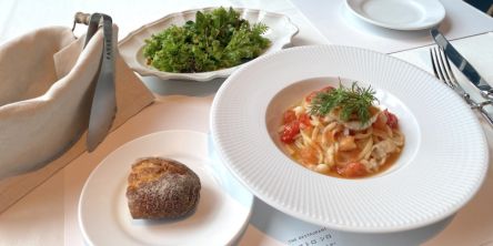 【丸の内】広尾で愛された名店が復活！ 魚介専門フレンチ「ビストロ シロ」の平日限定ランチへ