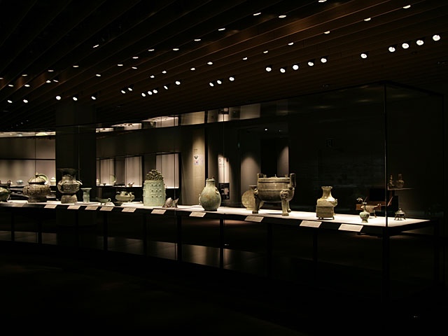 東洋館の展示室（5室[中国の青銅器]）