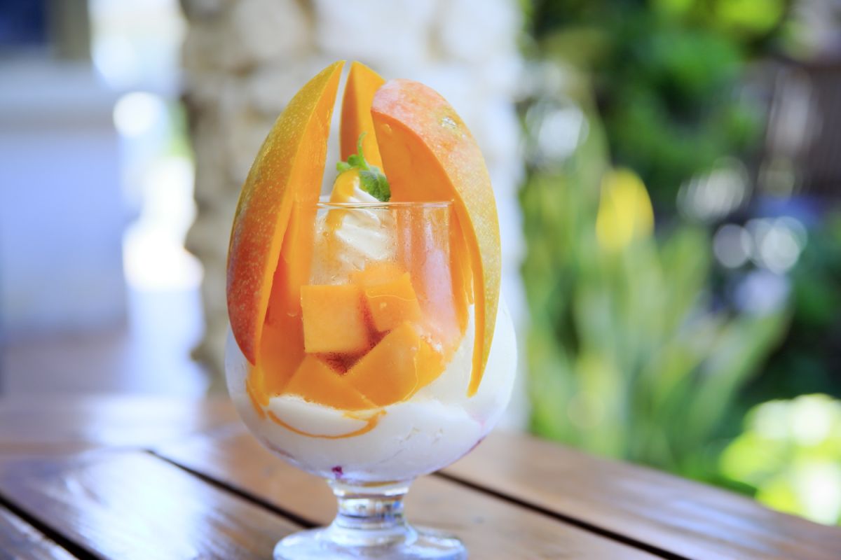 「完熟マンゴーパフェ」2500円〜