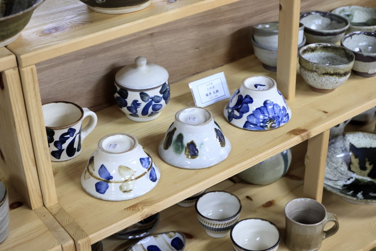 石垣島「太朗窯」マカイ(茶碗)1980円〜