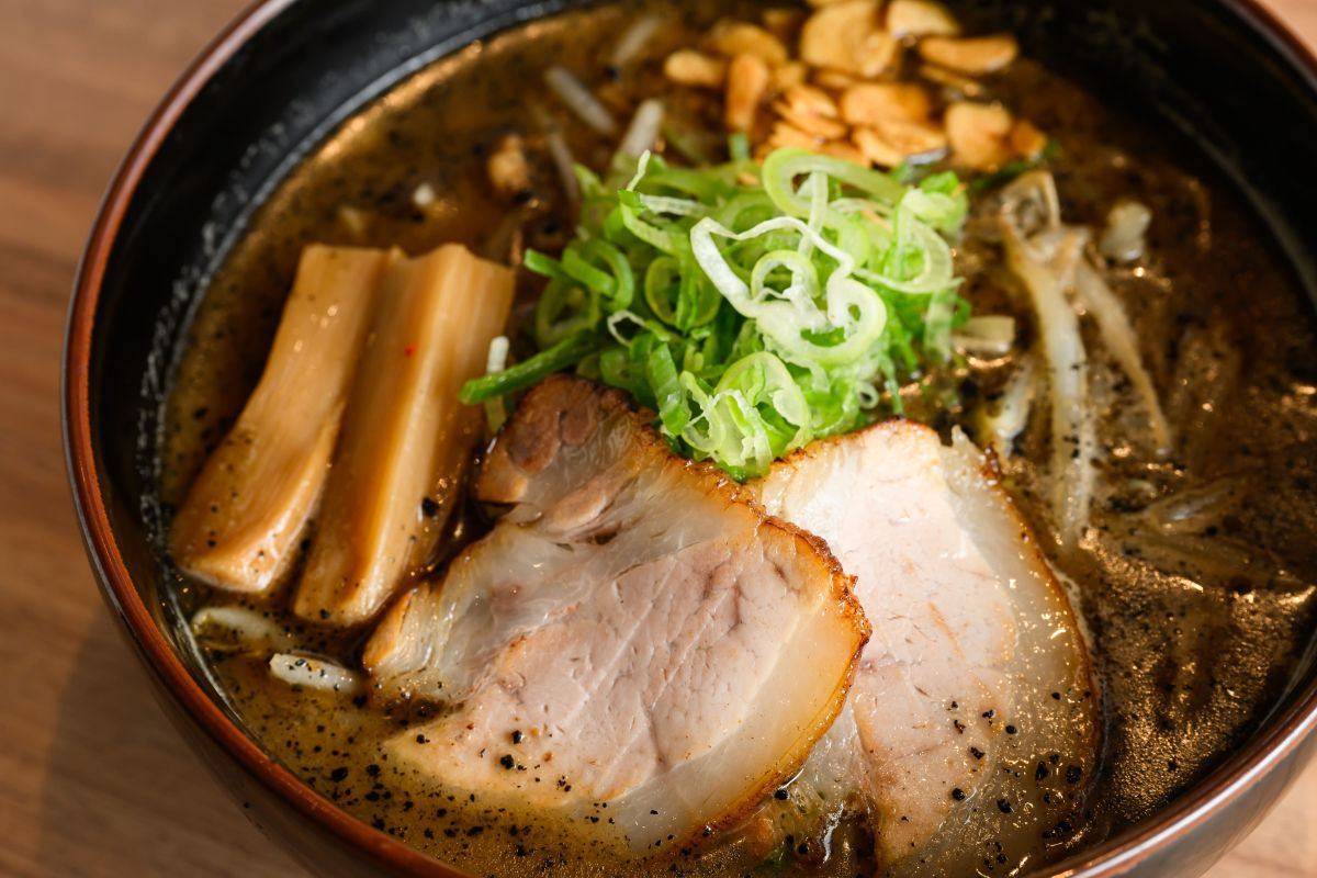 札幌飛燕「我流札幌塩ラーメン」1200円