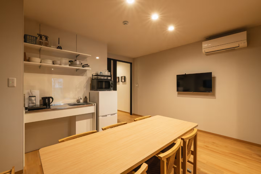 リビングダイニング／Photo：Airbnb