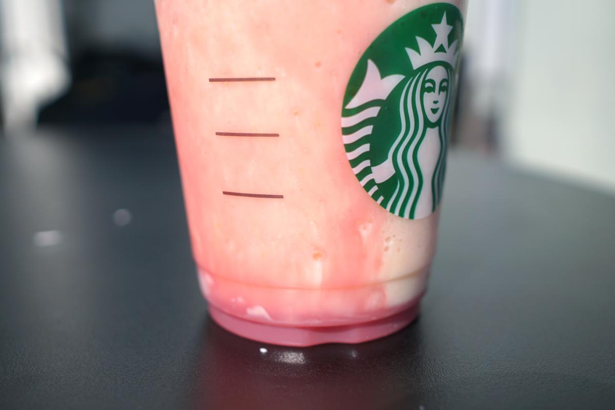 桜 咲くよ 白桃 フラペチーノ２