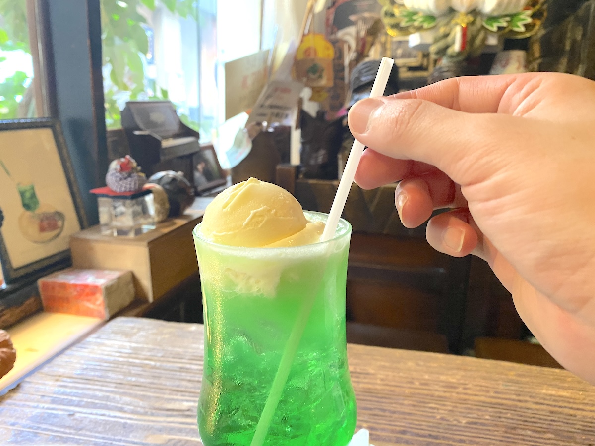 「さぼうる」クリームソーダ3