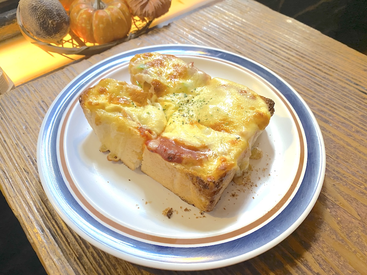 「さぼうる」ピザトースト1