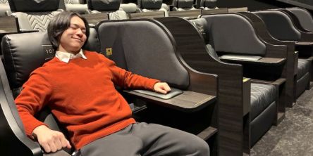 “椅子が主役”の映画館「１０９シネマズプレミアム新宿」【オタク的映画館レポ】