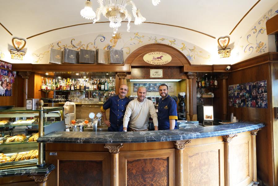 気さくなオーナーとスタッフたち