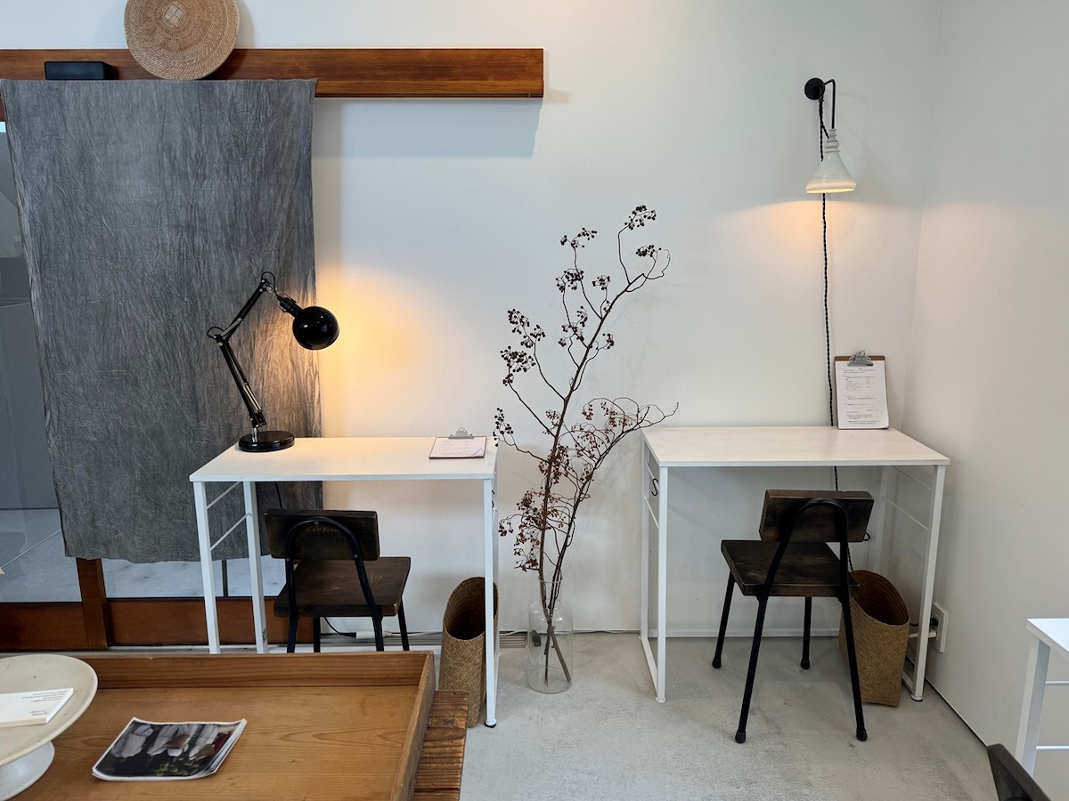 奈良のおひとりさま専用喫茶「KOYOMI 日々のお菓子」