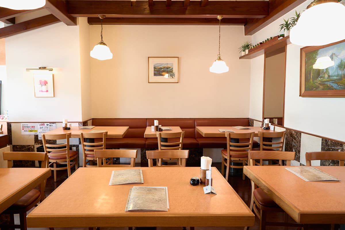 「レストラン シラツユ」内観