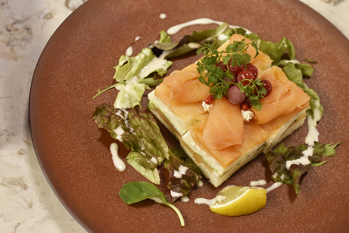 「アトランティックサーモンサンドウィッチ」