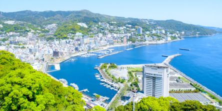 熱海温泉ってどんなところ？ 泉質の特徴から観光・グルメ・おみやげまで完全ガイド