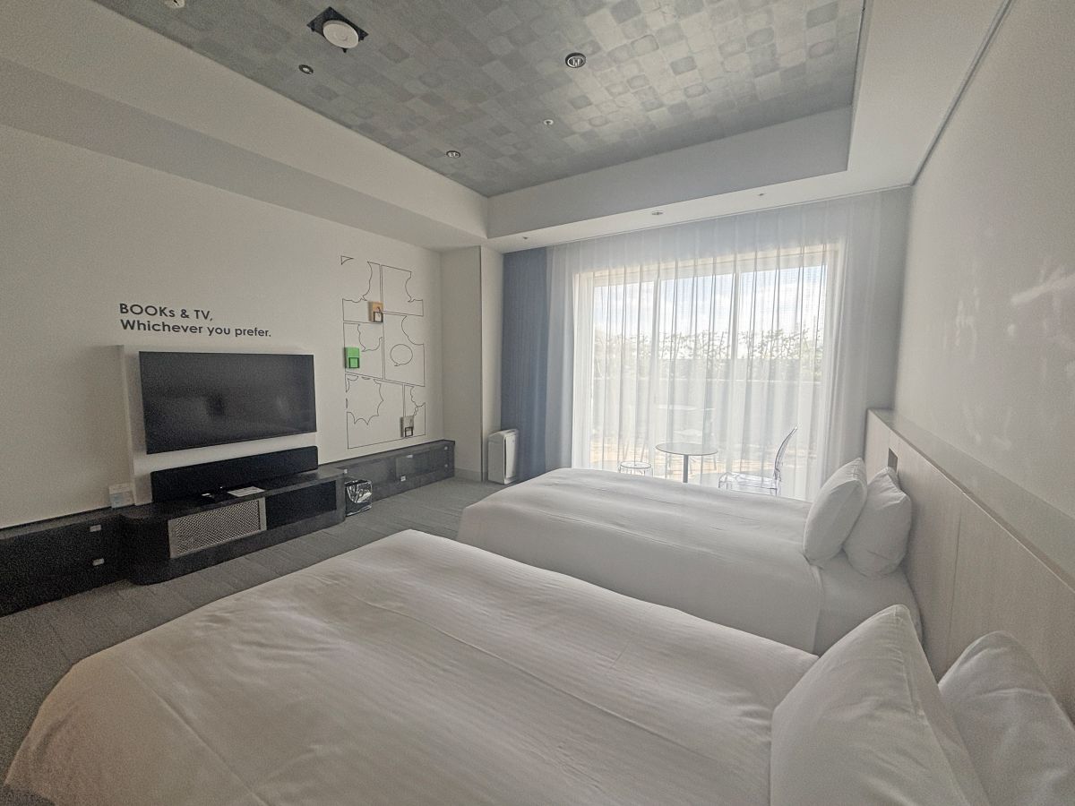 「デラックスツインルーム」（税・サービス料込み）4名1室 1泊素泊まり 1万2420円〜