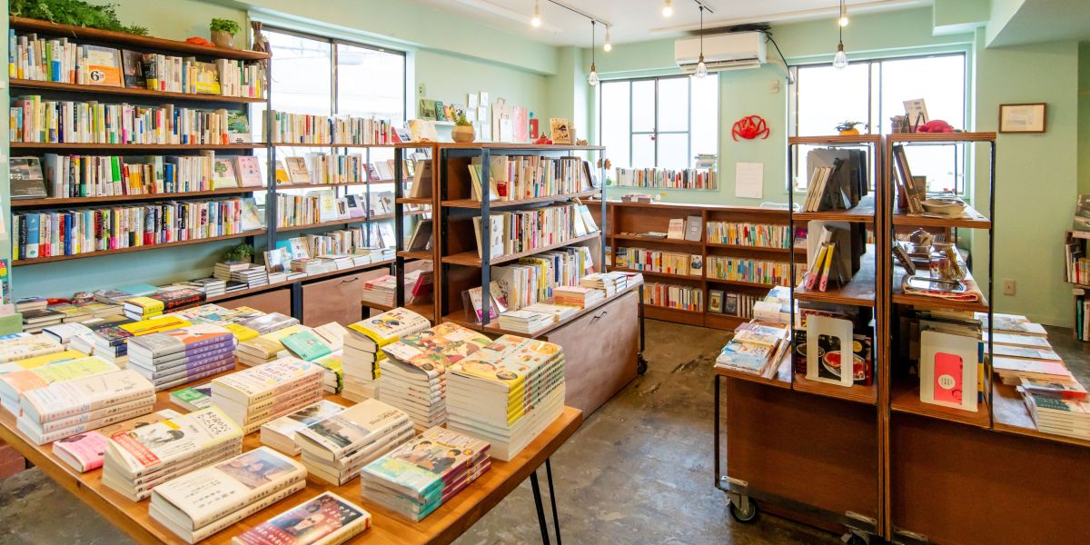 カリスマ書店員さんの選書センスにときめきっぱなし。世界を広げる一冊に出合える「蟹ブックス」