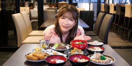 「浅草むぎとろ 本店」で、食べ放題！ とろろ料理＆和惣菜尽くしの「天空とろろビュッフェ」を爆食！【大食いアイドルもえのあずきの絶品グルメ99】