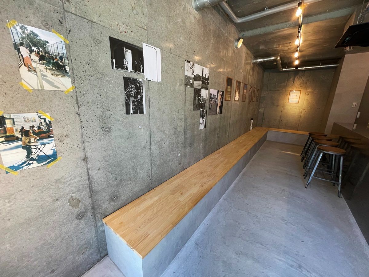「KISSA 092」店内