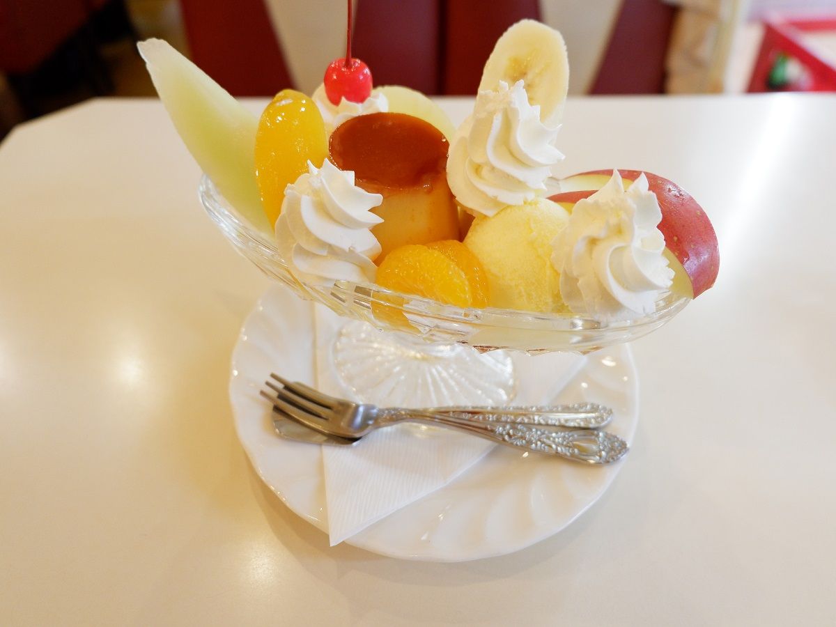 「プリンアラモード」1200円
