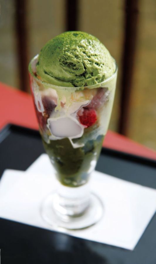「抹茶ババロアパフェ」1700円
