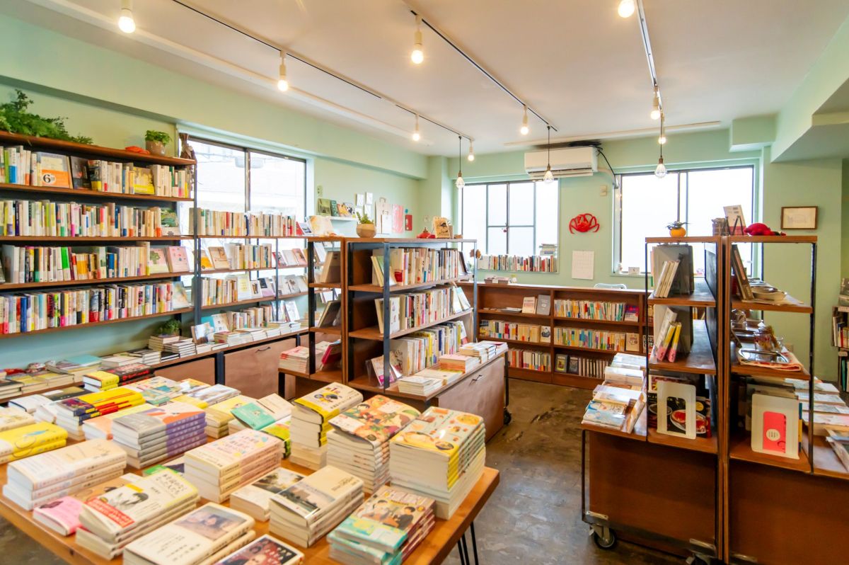 蟹ブックス内装