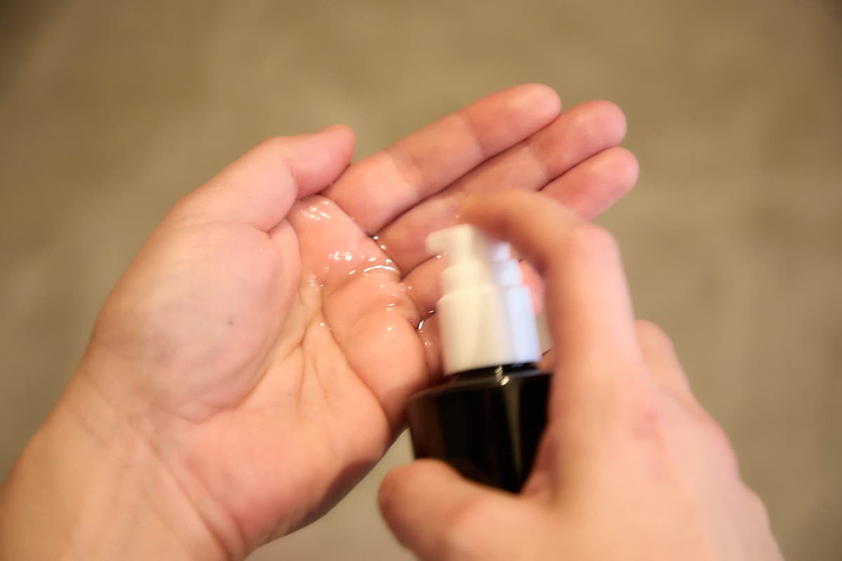 コールドルームにあるアメニティを使う様子