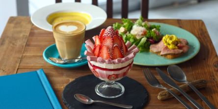 中之島図書館の人気カフェ「smørrebrød KITCHEN」が話題のスポットに移転オープン！【きょん。のあの日この日のカフェダイアリー。】