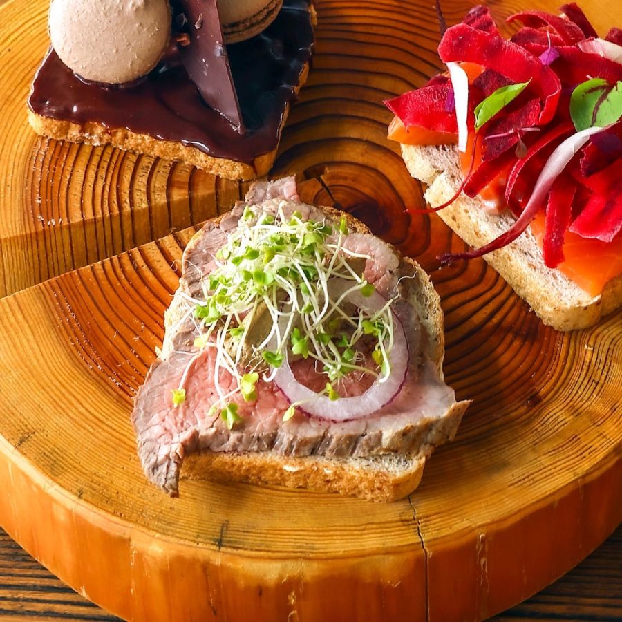 デンマークスタイルのオープンサンド「スモーブロー」