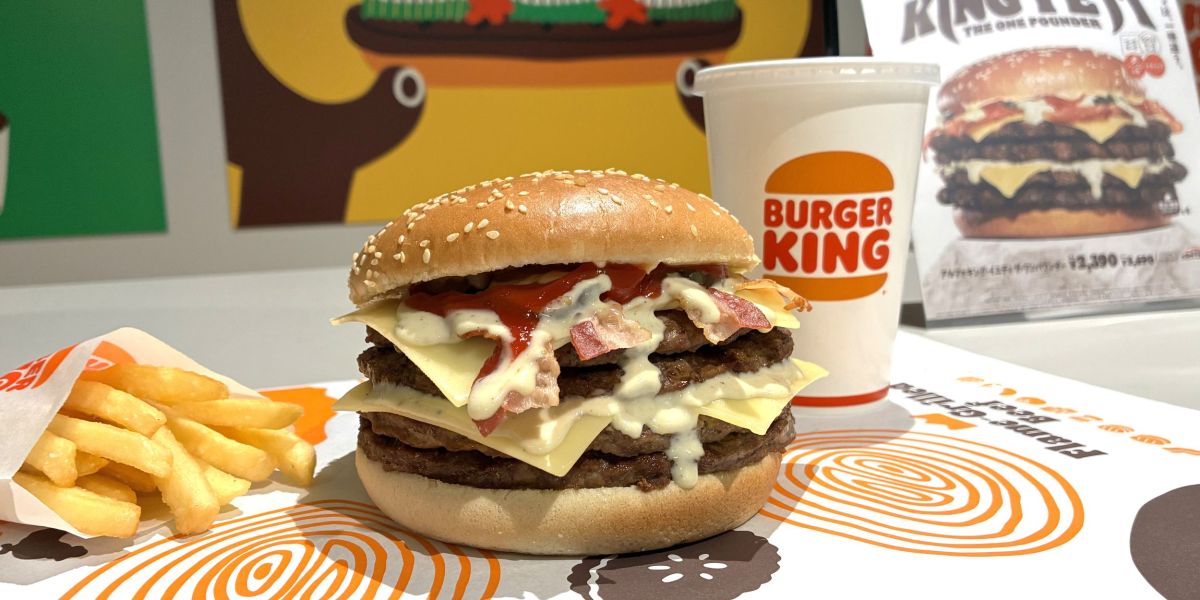 【バーガーキング®新作】あなたは食べきれる？！超大型バーガー「アルファキング・イエティ ザ・ワンパウンダー」新実食レポ