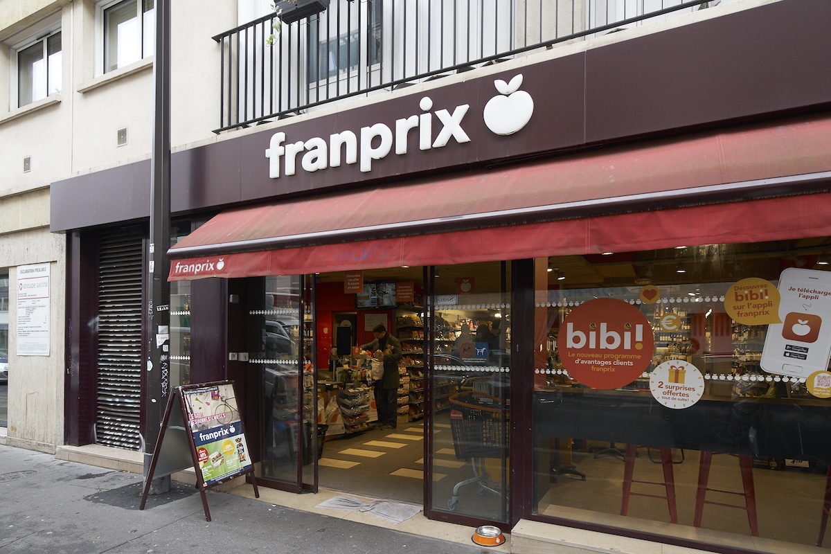 庶民派スーパーのひとつ「フランプリ」。そのほか、「モノプリ」「カルフール」も定番