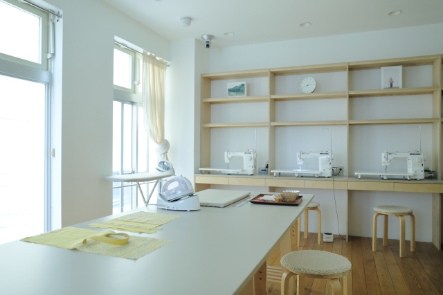 CHECK＆STRIPE 神戸店