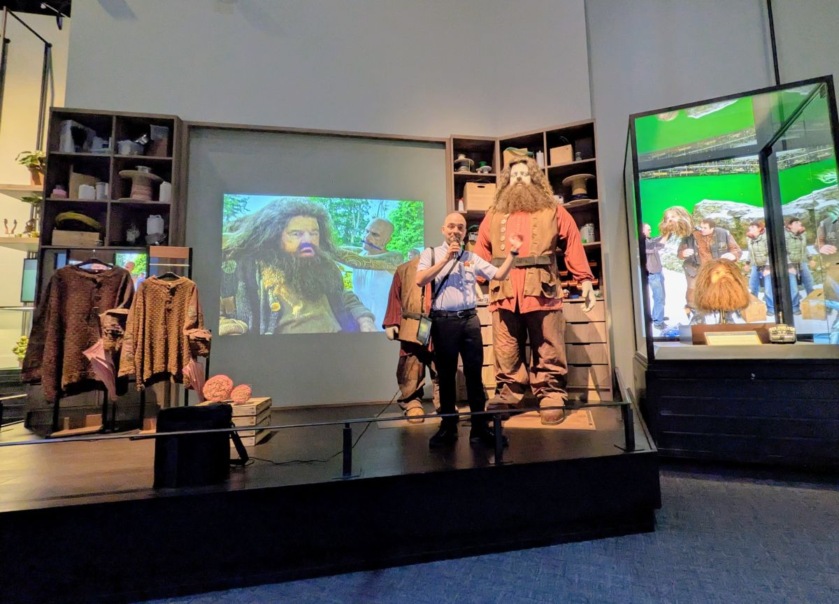 精巧な作りのハグリッドの頭部のアニマトロニクスも